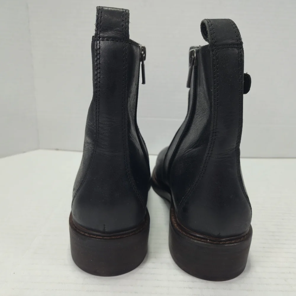 Lucky Brand Quendy Black Leather Chelsea Ankle Booties Boots Size 5 1/2 5.5